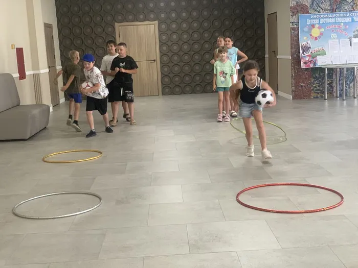"СМОТРИ В БУДУЩЕЕ - ЖИВИ НАСТОЯЩИМ!"