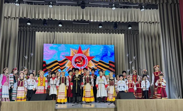 «ПОД НЕБОМ ПОБЕДНОГО МАЯ»